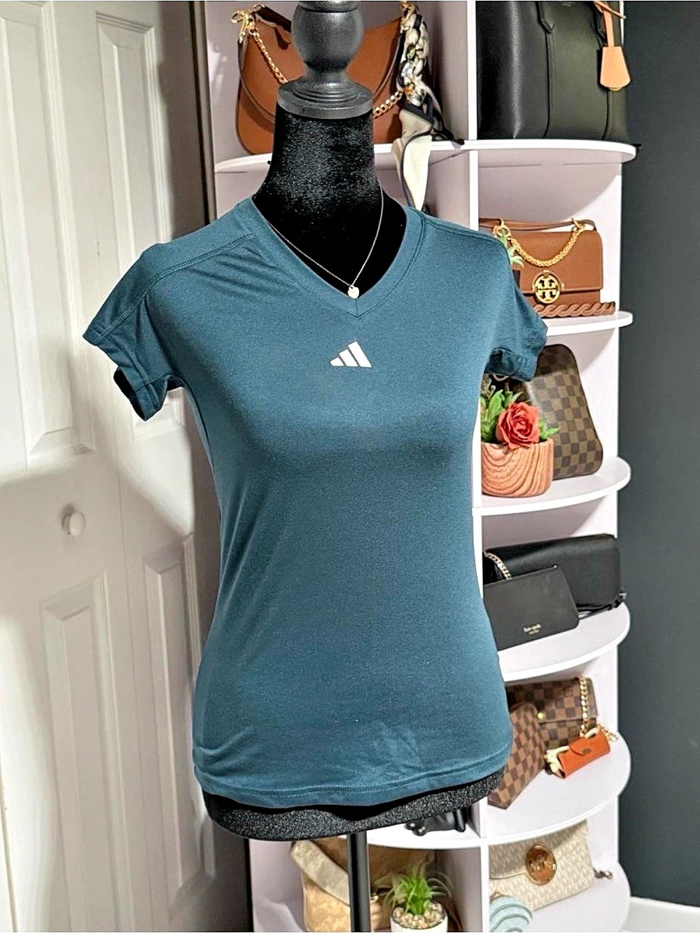 adidas Workout Essentials V-Neck T-Shirt Athletic Tee Blue XS